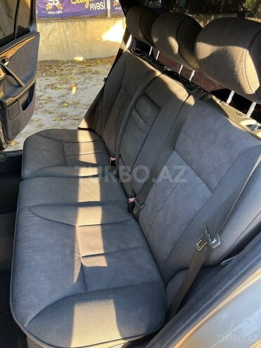 Mercedes E 240 2000, 387,044 km - 2.4 l - Şirvan