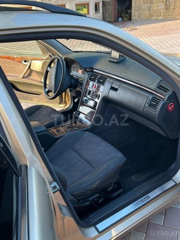 Mercedes E 240 2000, 387,044 km - 2.4 l - Şirvan