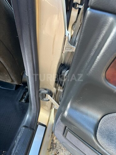 Mercedes E 240 2000, 387,044 km - 2.4 l - Şirvan