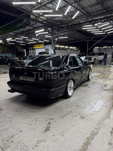 BMW 525 1992, 300,000 km - 2.5 л - Göygöl