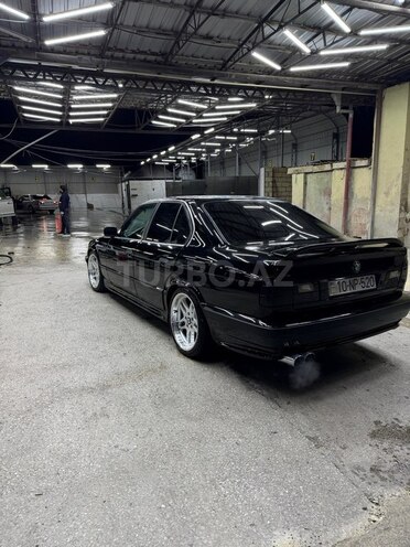 BMW 525 1992, 300,000 km - 2.5 л - Göygöl