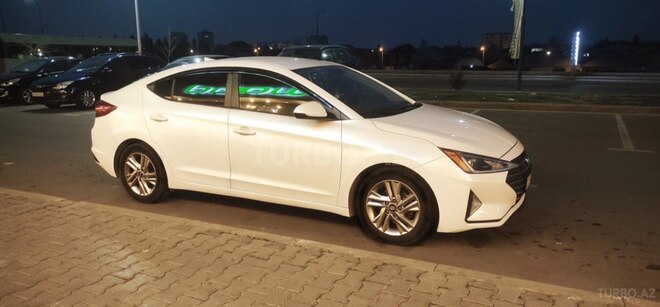 Hyundai Elantra 2018, 179,000 km - 2.0 л - Gəncə