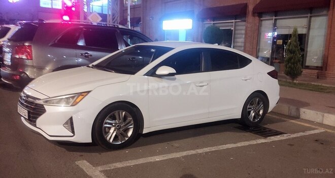 Hyundai Elantra 2018, 179,000 km - 2.0 л - Gəncə