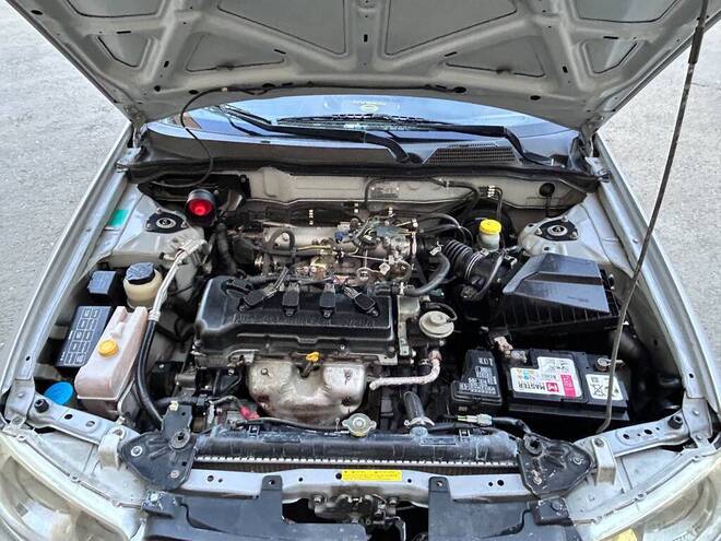 Nissan Sunny 2005, 380,000 km - 1.6 l - Bakı