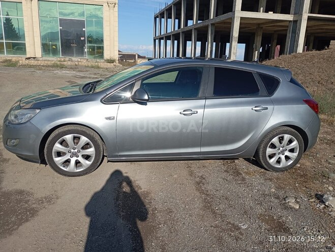 Opel Astra 2011, 254,000 km - 1.3 l - Gəncə
