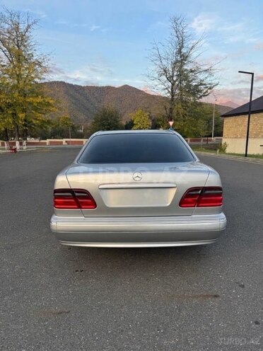 Mercedes E 240 2001, 361,500 km - 2.6 l - Zaqatala