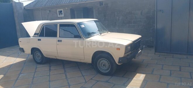 LADA (VAZ) 2107 1982, 65,000 km - 1.6 l - Salyan