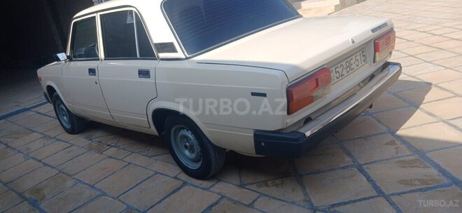 LADA (VAZ) 2107 1982, 65,000 km - 1.6 l - Salyan