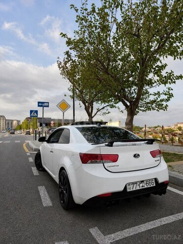 Kia Cerato Koup 2011, 324,000 km - 2.0 л - Bakı