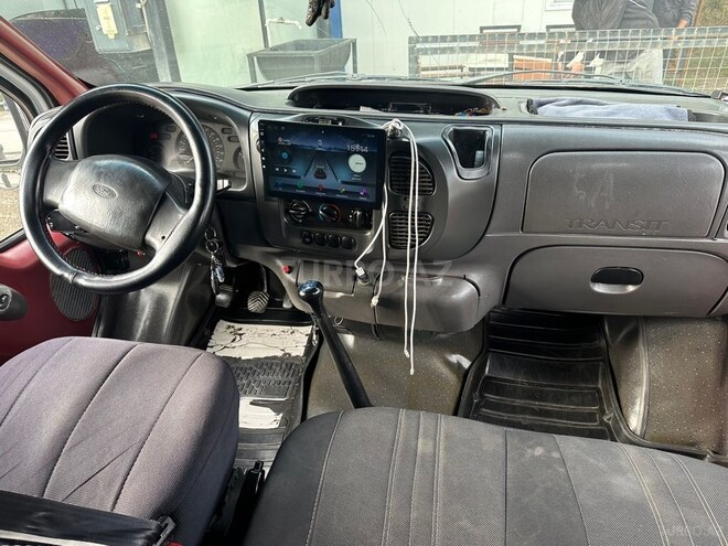 Ford Transit 2004, 653,258 km - 2.4 l - Qusar