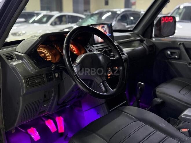 Mitsubishi Pajero 1997, 288,411 km - 2.4 l - Bakı