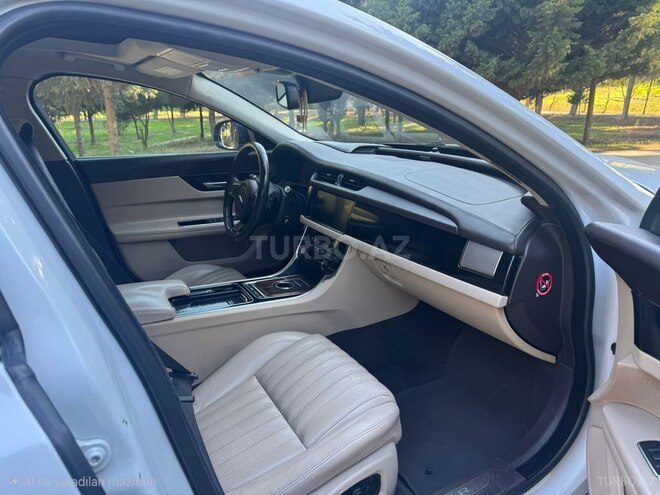 Jaguar XF 2016, 147,000 km - 2.0 l - Bakı