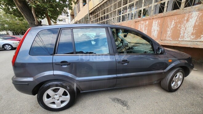 Ford Fusion 2005, 302,265 km - 1.4 l - Xırdalan