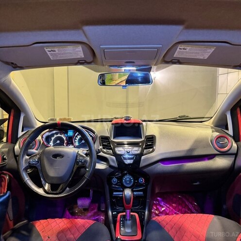 Ford Fiesta 2013, 131,000 km - 1.6 l - Bakı
