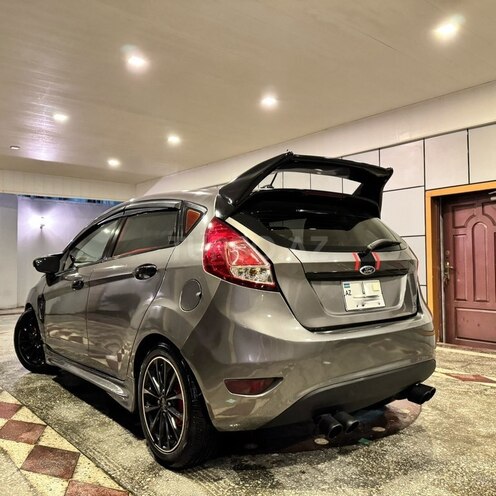 Ford Fiesta 2013, 131,000 km - 1.6 l - Bakı