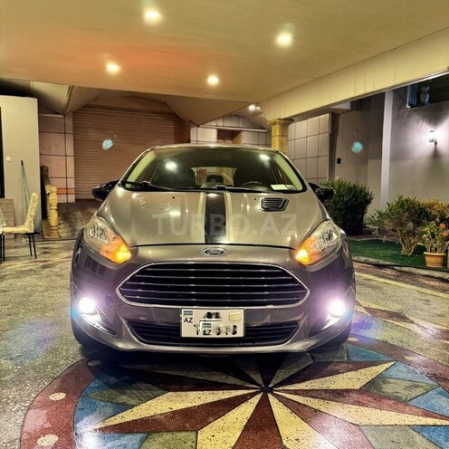 Ford Fiesta 2013, 131,000 km - 1.6 l - Bakı