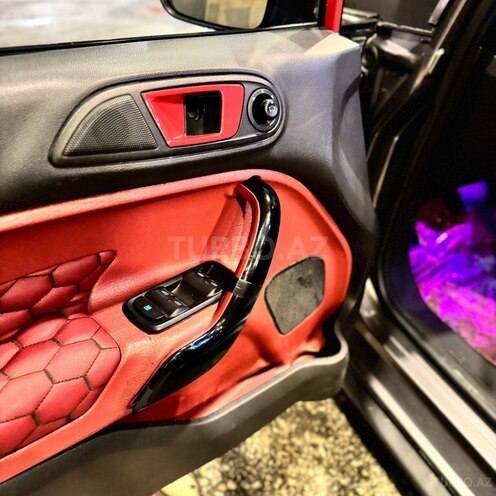 Ford Fiesta 2013, 131,000 km - 1.6 l - Bakı
