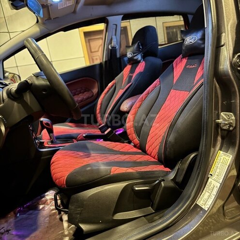 Ford Fiesta 2013, 131,000 km - 1.6 l - Bakı