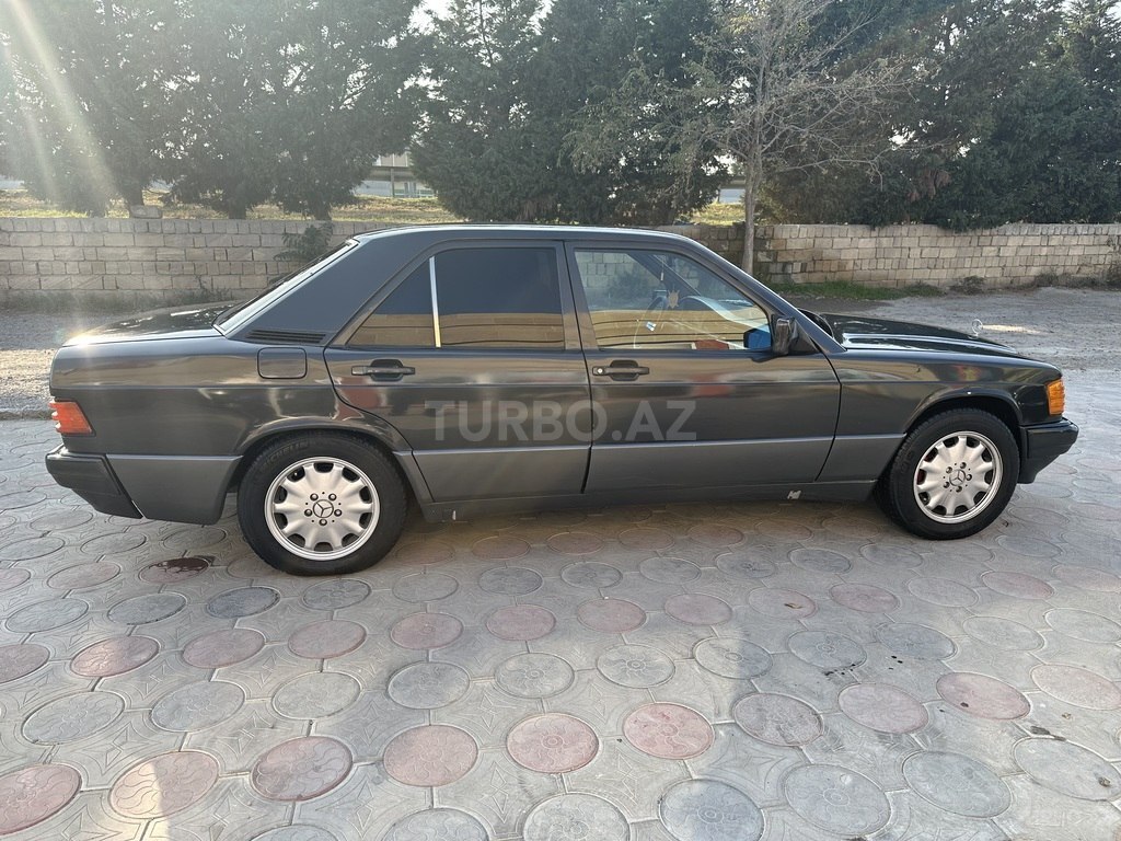 Купить Mercedes 190, 2.0 л, 1991 год, 271 000 км в Сумгаит - цена 5 900 AZN  - Turbo.Az