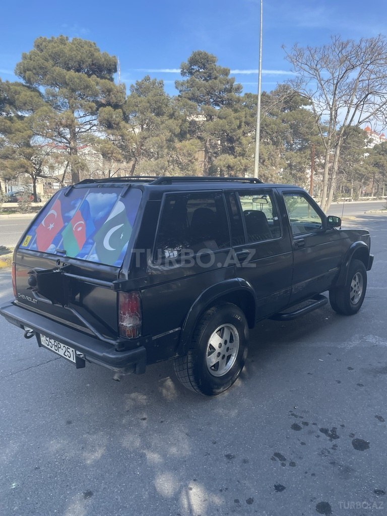 Chevrolet Blazer - Turbo.Az