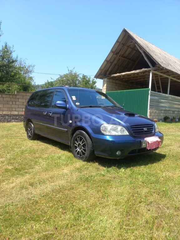 Kia Carnival