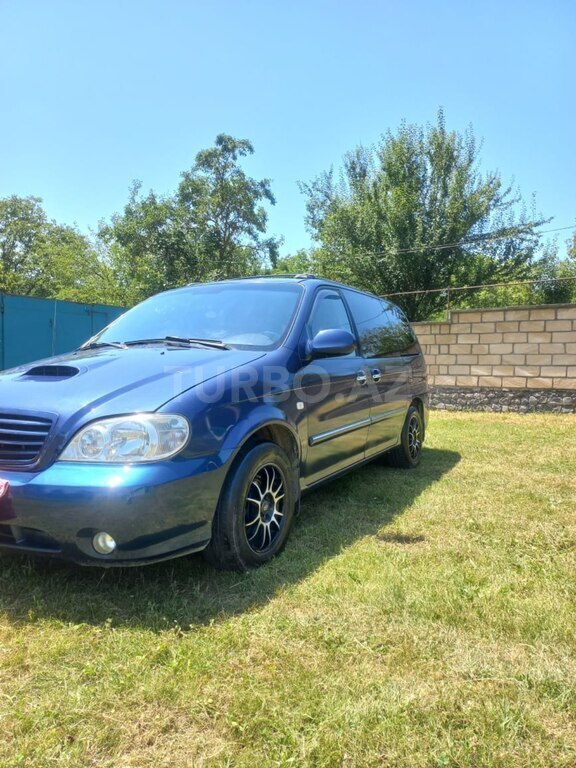 Kia Carnival