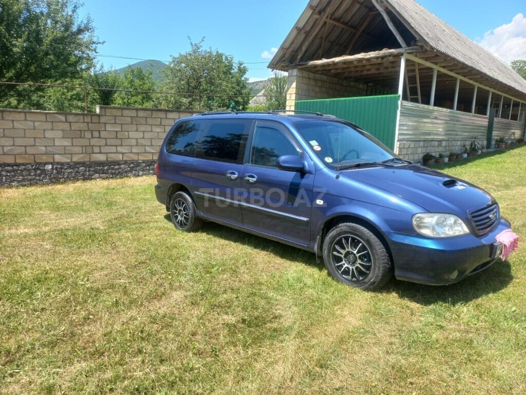 Kia Carnival
