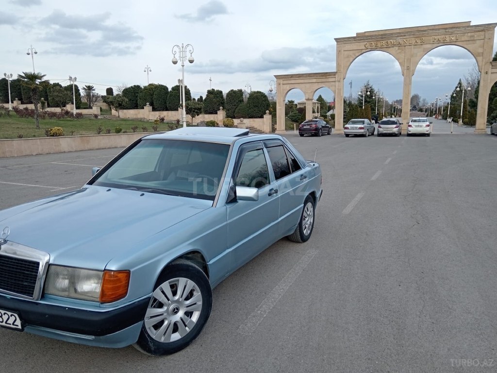 Купить Mercedes 190, 2.0 л, 1992 год, 180 000 км в Барда - цена 4 600 AZN -  Turbo.Az