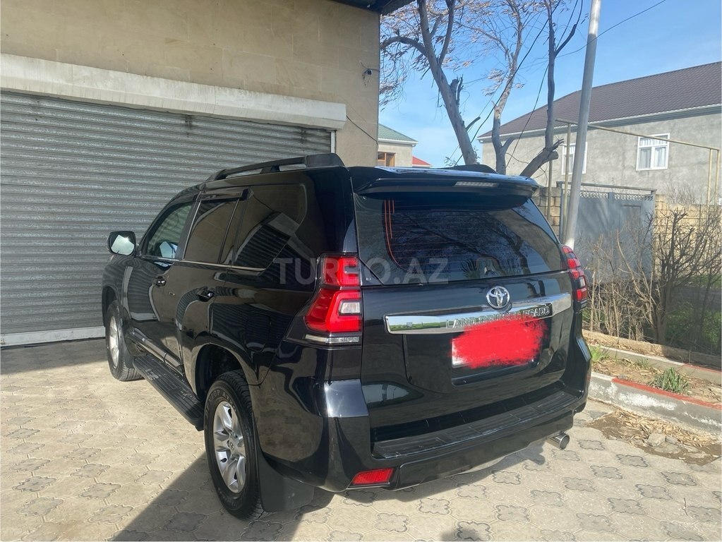 Toyota Land Cruiser Prado