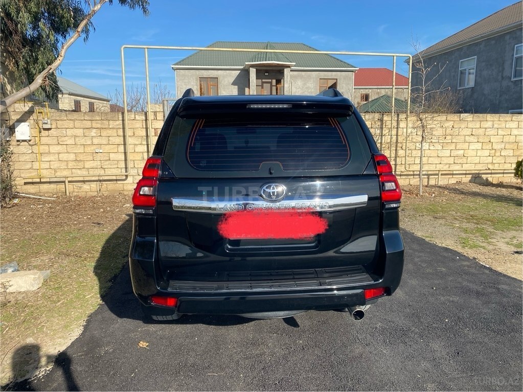 Toyota Land Cruiser Prado