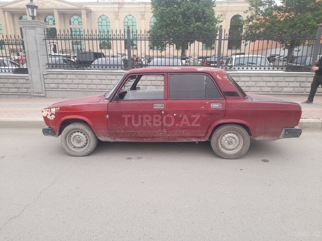 Купить LADA (VAZ) 2107, 1.6 л, 1986 год, 100 000 км в Гянджа - цена 2 300  AZN - Turbo.Az