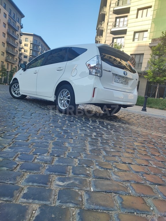 Toyota Prius V, 1.8 L, 2014 il, 179 600 km Bakı almaq - qiyməti 25 700 ...