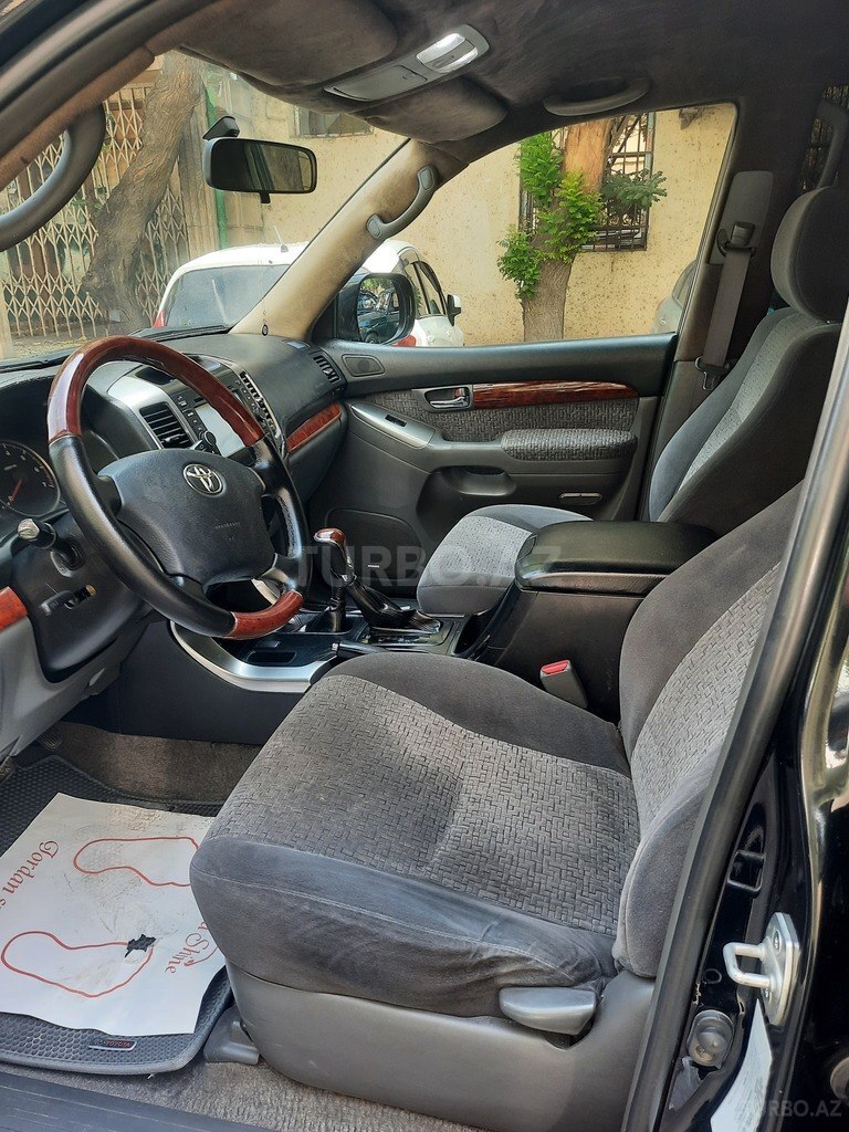 Toyota Land Cruiser Prado