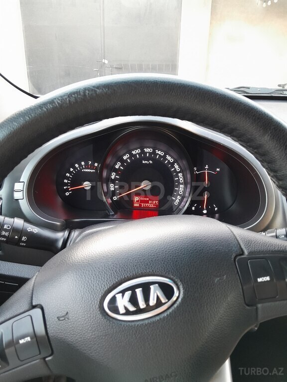 Kia Sportage, 2.0 L, 2011 il, 221 000 km Bakı almaq - qiyməti 24 500 ...