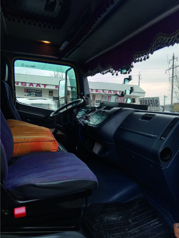 Mercedes Atego 815