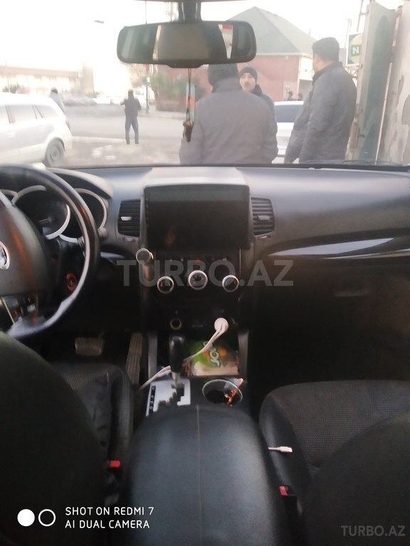 Kia Sorento, 2.0 L, 2009 il, 299 000 km Bakı almaq qiyməti 26 500 AZN