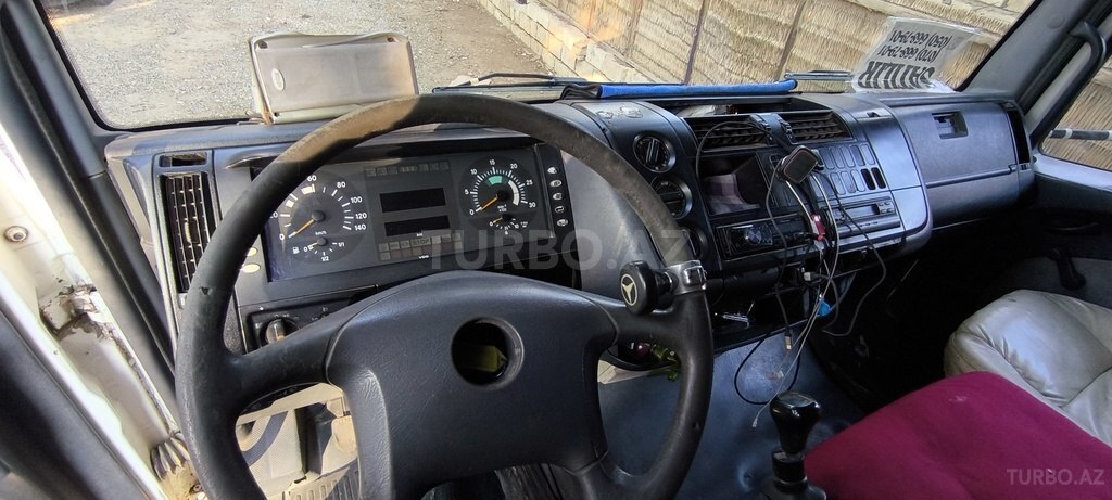 Mercedes Atego 815