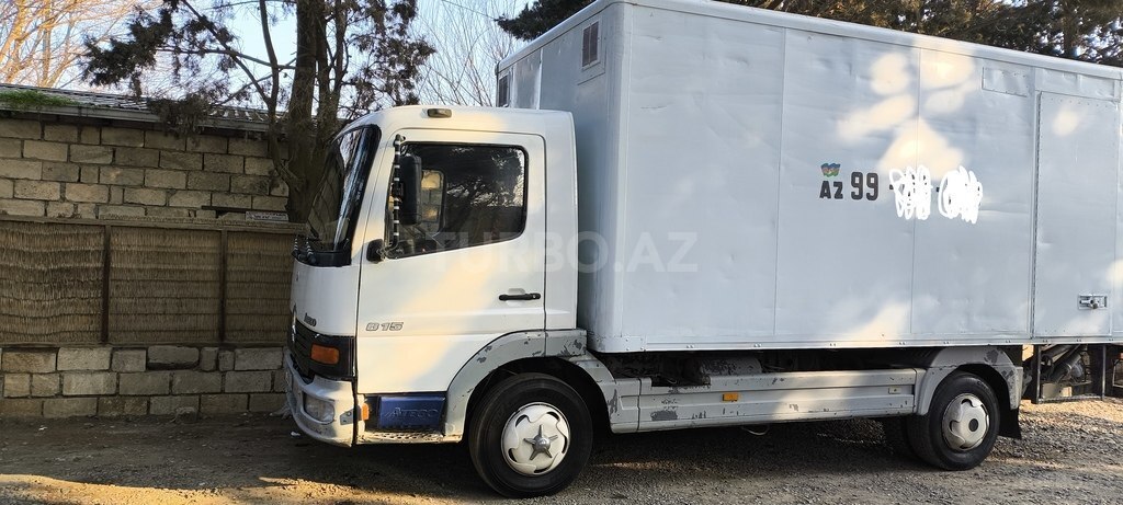 Mercedes Atego 815