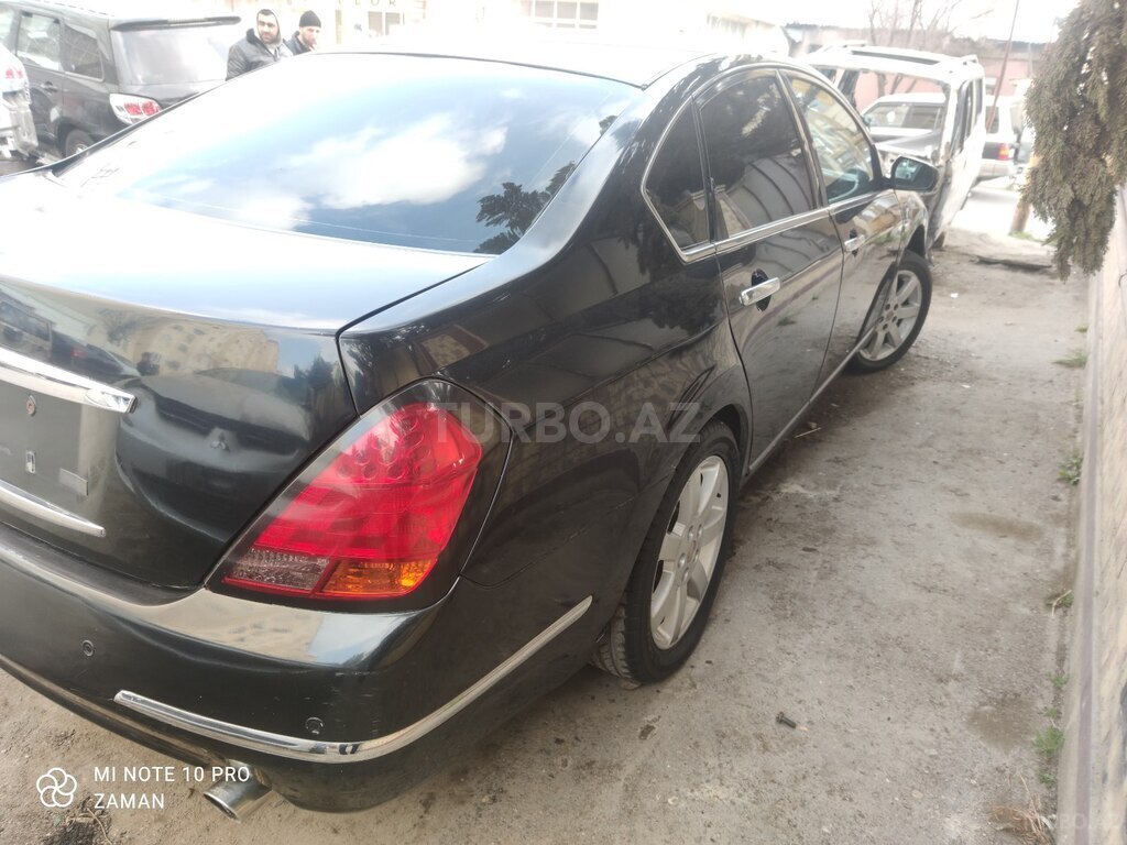 Nissan Teana