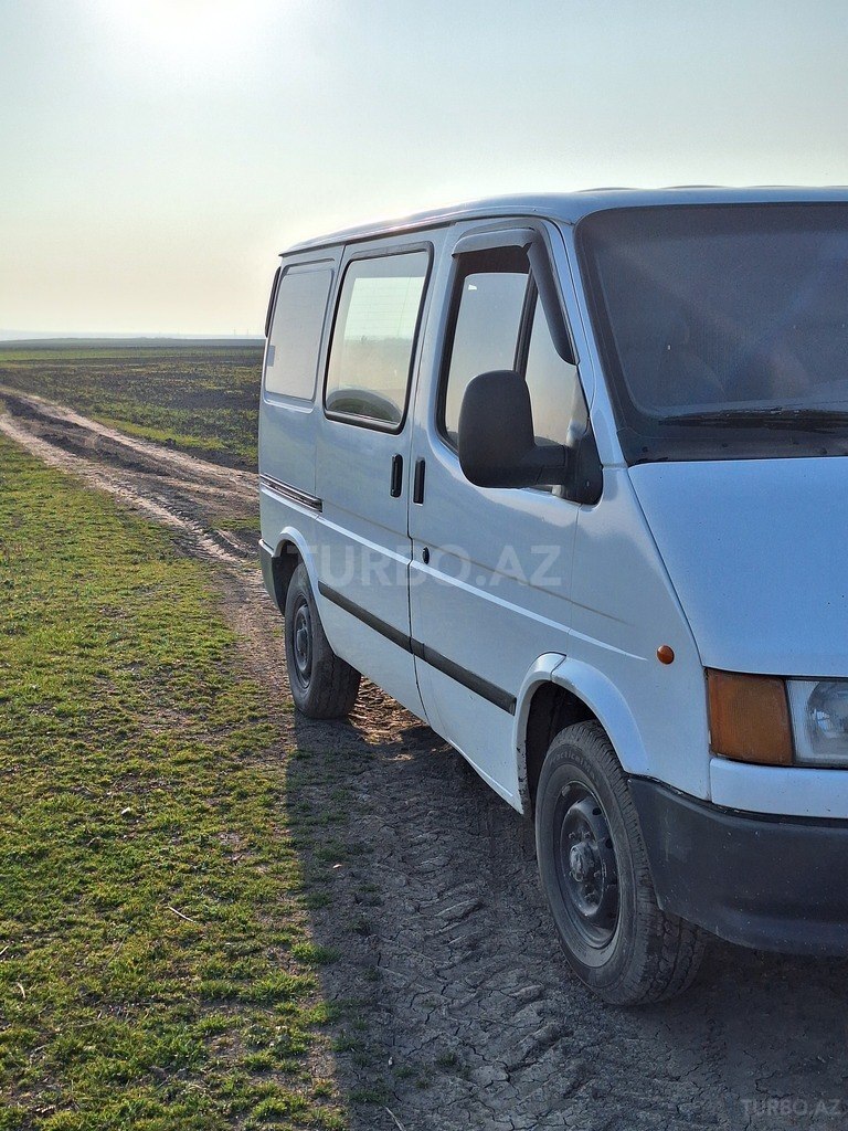 Ford Transit, 2.5 L, 2000 il, 317 776 km Qəbələ almaq - qiyməti 12 000 ...