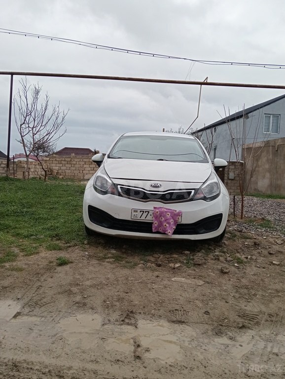 Kia Rio, 1.4 L, 2012 Il, 207 000 Km Bakı Almaq - Qiyməti 12 000 Azn 