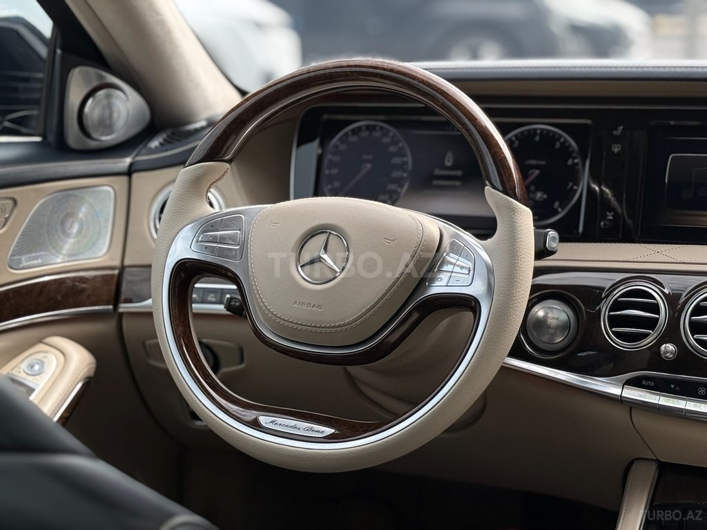 Mercedes S 500