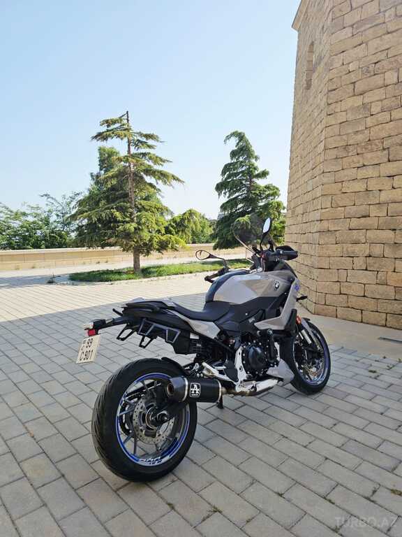 BMW F 900 XR