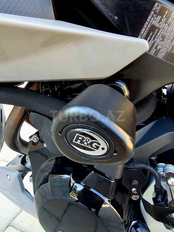 BMW F 900 XR