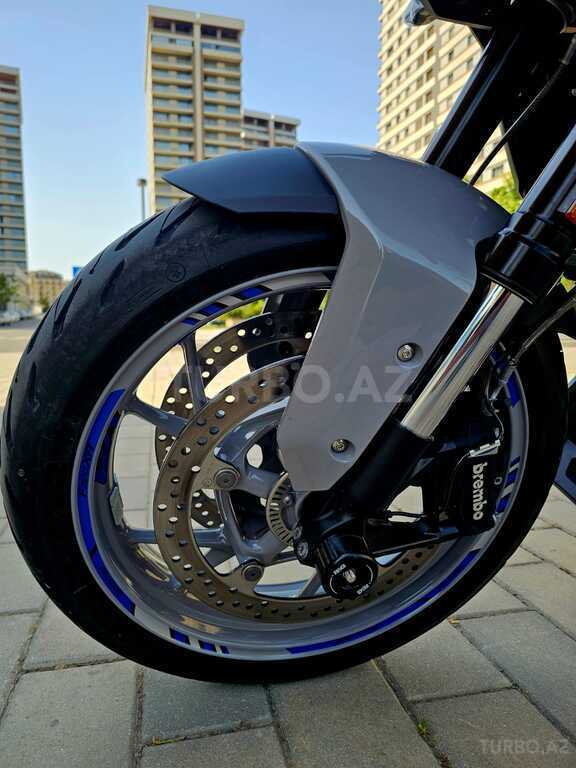 BMW F 900 XR