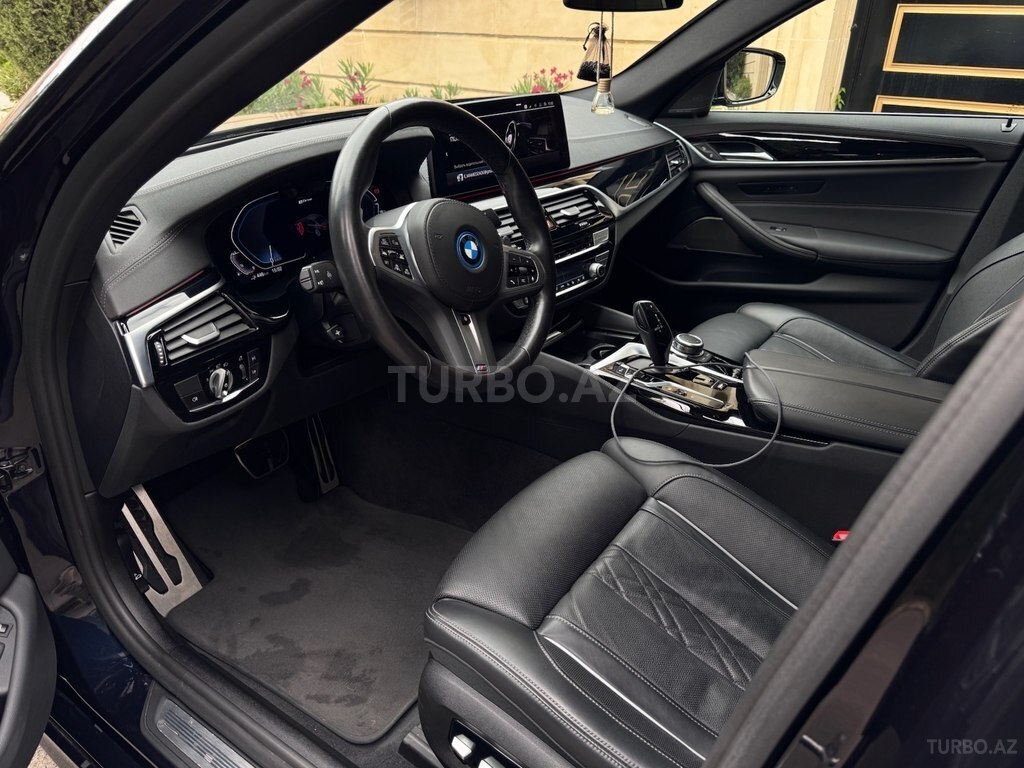 BMW 530e