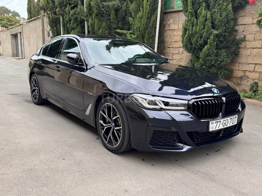 BMW 530e