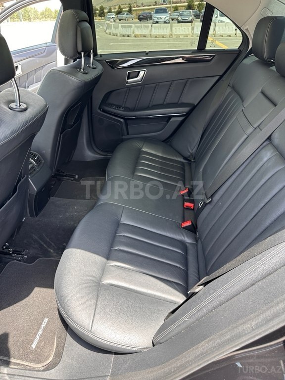 Mercedes E 400