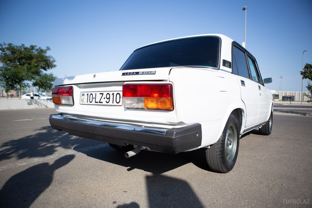 LADA (VAZ) 2107