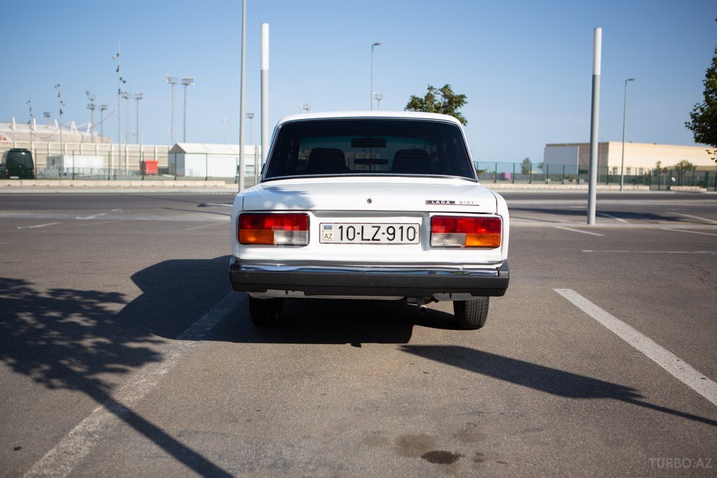 LADA (VAZ) 2107
